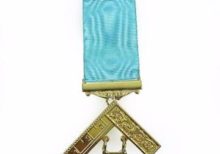 Masonic Craft Lodge Officer Past Master Breast Jewel